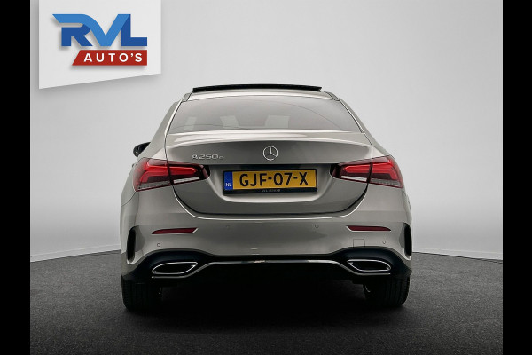 Mercedes-Benz A-Klasse 250 e AMG | Widescreen | Carplay Adaptive-cruise Panoramadak Stoelverwarming Camera Sfeerverlichting