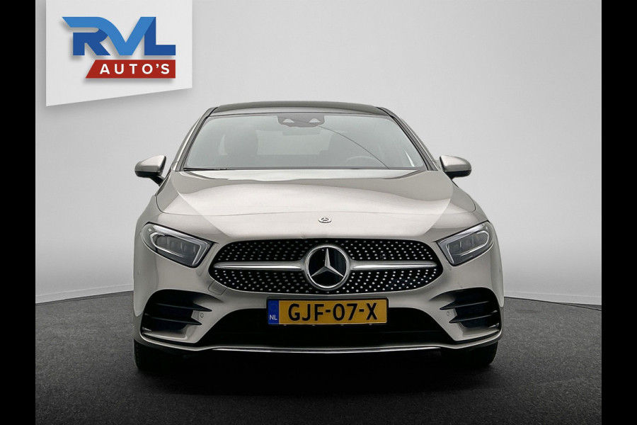 Mercedes-Benz A-Klasse 250 e AMG | Widescreen | Carplay Adaptive-cruise Panoramadak Stoelverwarming Camera Sfeerverlichting