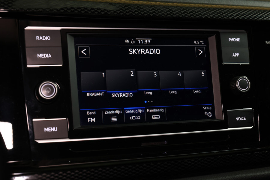 Volkswagen Polo 1.0 TSI Highline DSG VIRTUAL DasHB CARPLAY AIRCO STOELVW R line Vlgn PDC "21