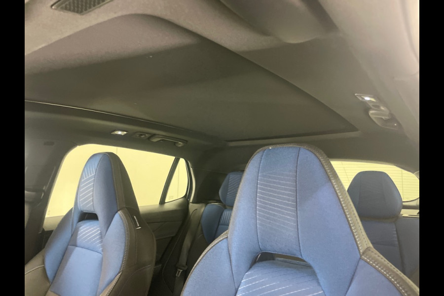 Lynk & Co 01 1.5 262pk PHEV Trekhaak Zwarte Hemel Plug-in