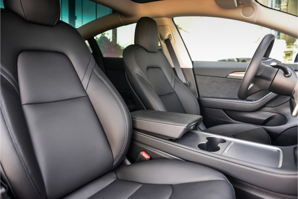 Tesla Model 3 Standard RWD Plus 60 kWh ** Autopilot **