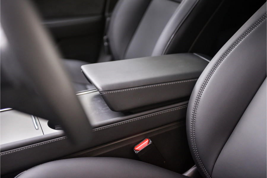 Tesla Model 3 Standard RWD Plus 60 kWh ** Autopilot **