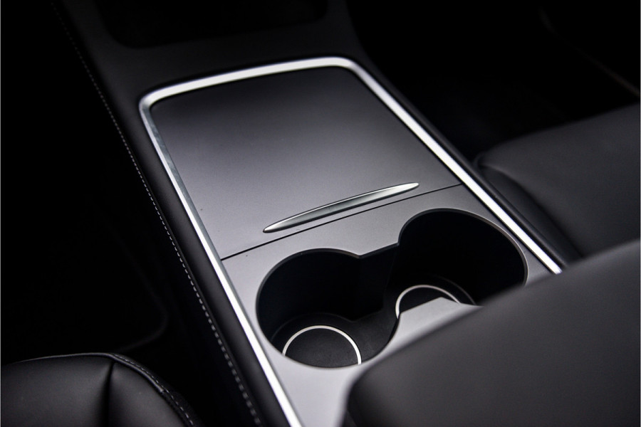 Tesla Model 3 Standard RWD Plus 60 kWh ** Autopilot **