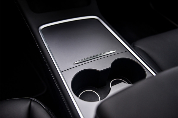 Tesla Model 3 Standard RWD Plus 60 kWh ** Autopilot **