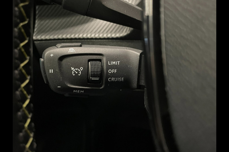Peugeot e-2008 EV GT-LINE 50 kWh|1/2 LEDER|NAVIGATIE|ANDROID AUTO/APPLE CARPLAY|CAMERA(360)|CRUISE+CLIMATE CONTROL|LANE-ASSIST|PDC