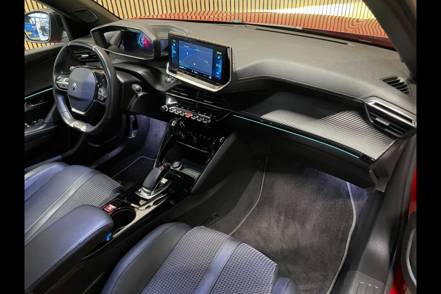 Peugeot e-2008 EV GT-LINE 50 kWh|1/2 LEDER|NAVIGATIE|ANDROID AUTO/APPLE CARPLAY|CAMERA(360)|CRUISE+CLIMATE CONTROL|LANE-ASSIST|PDC