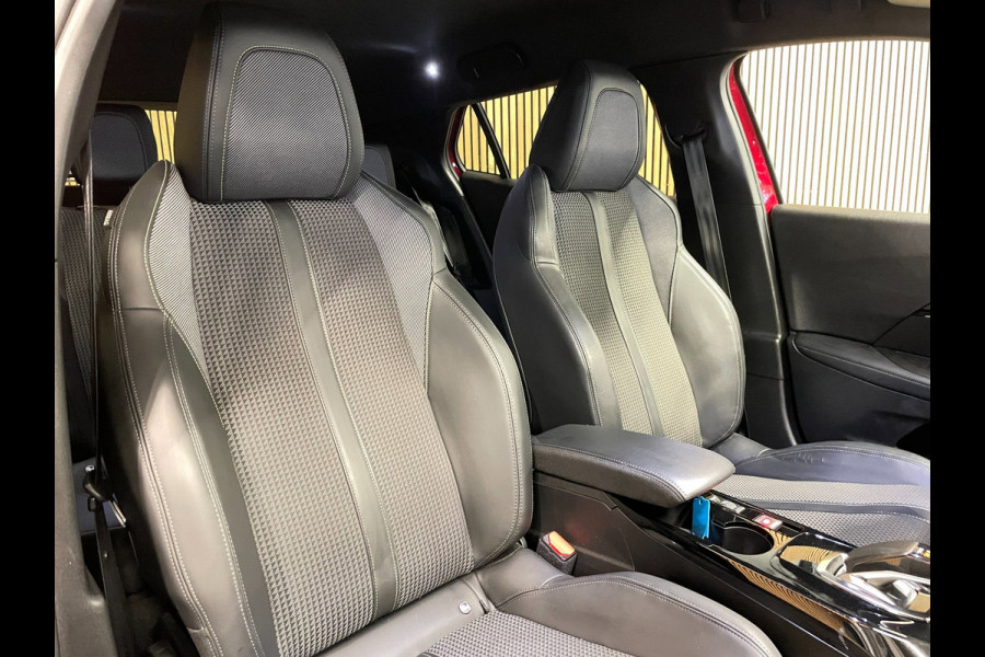 Peugeot e-2008 EV GT-LINE 50 kWh|1/2 LEDER|NAVIGATIE|ANDROID AUTO/APPLE CARPLAY|CAMERA(360)|CRUISE+CLIMATE CONTROL|LANE-ASSIST|PDC