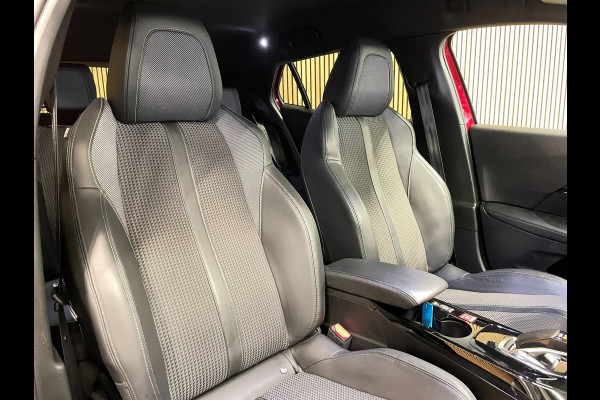Peugeot e-2008 EV GT-LINE 50 kWh|1/2 LEDER|NAVIGATIE|ANDROID AUTO/APPLE CARPLAY|CAMERA(360)|CRUISE+CLIMATE CONTROL|LANE-ASSIST|PDC