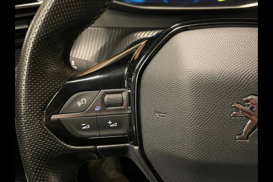 Peugeot e-2008 EV GT-LINE 50 kWh|1/2 LEDER|NAVIGATIE|ANDROID AUTO/APPLE CARPLAY|CAMERA(360)|CRUISE+CLIMATE CONTROL|LANE-ASSIST|PDC