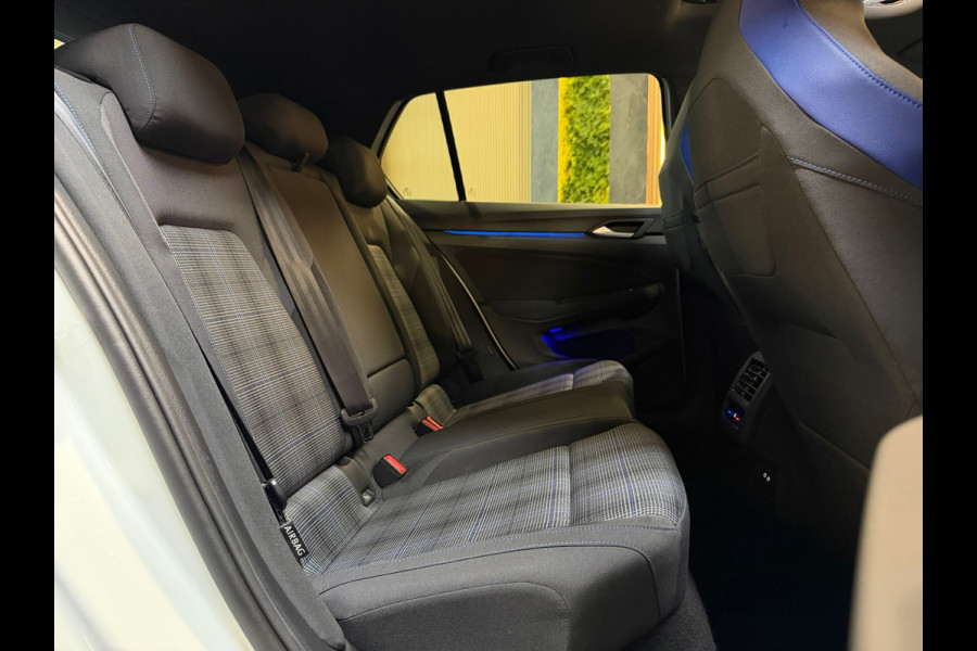 Volkswagen Golf 1.4 eHybrid GTE |PANO|VIRTUAL|IQ LIGHT|CAMERA|DEALER ONDERHOUDEN|STOEL+STUUR VERWARMING|CARPLAY|DODEHOEK ASSISTENT