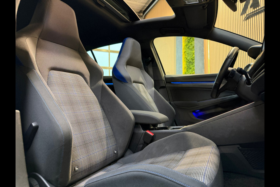 Volkswagen Golf 1.4 eHybrid GTE |PANO|VIRTUAL|IQ LIGHT|CAMERA|DEALER ONDERHOUDEN|STOEL+STUUR VERWARMING|CARPLAY|DODEHOEK ASSISTENT