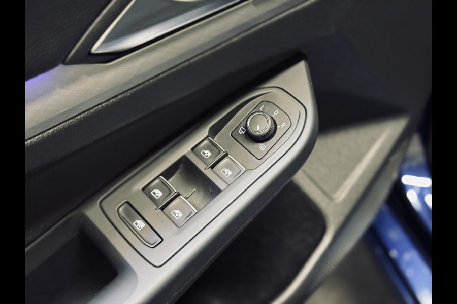 Volkswagen Golf Variant 1.0 eTSI Life Business | 18" | Camera | Trekhaak