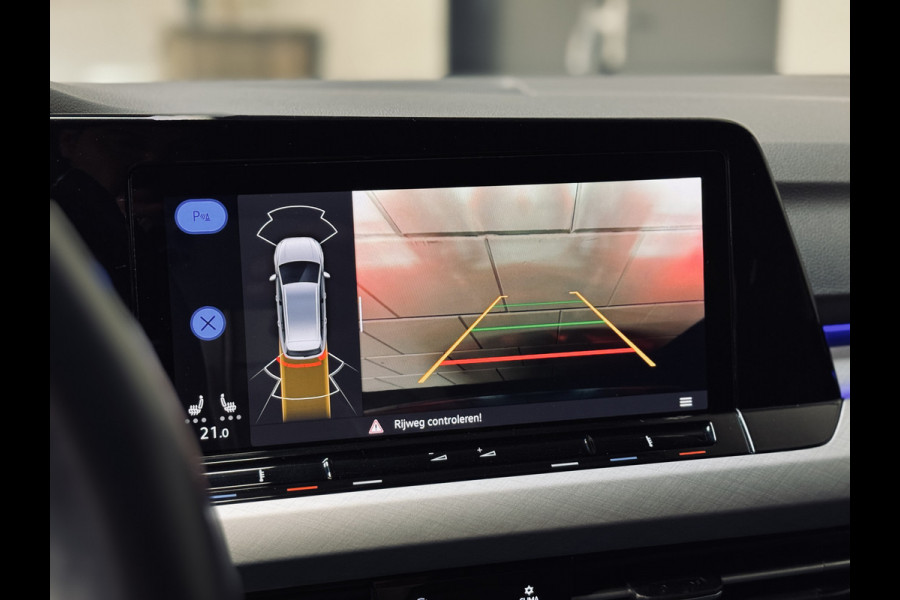 Volkswagen Golf Variant 1.0 eTSI Life Business | 18" | Camera | Trekhaak