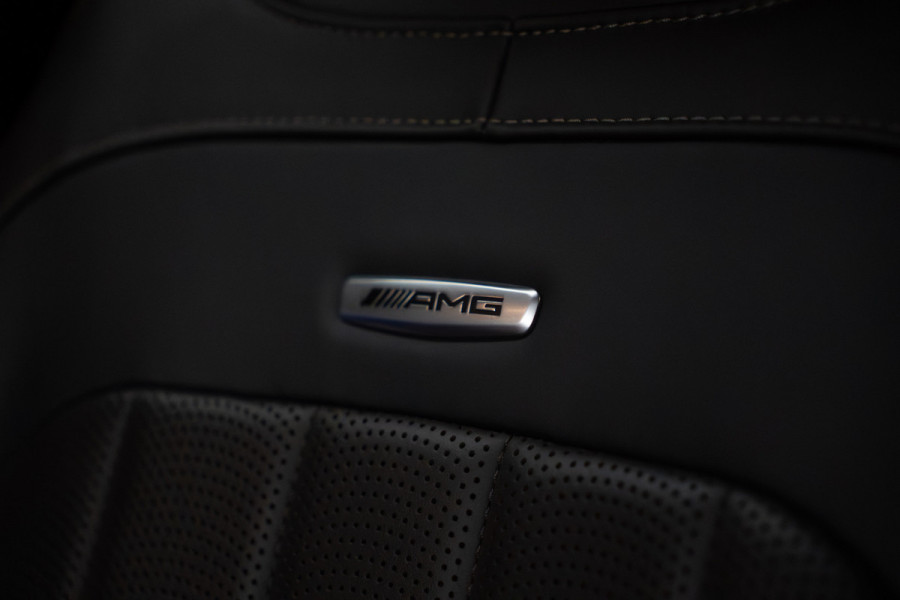 Mercedes-Benz G-Klasse 63 Navi Burmester Leer 360 Camera PTS Massage Schuif (kantel) dak Memory seats Stoelventilatie Stoelverwarming Climate voor en achter Distronic+ Trekhaak