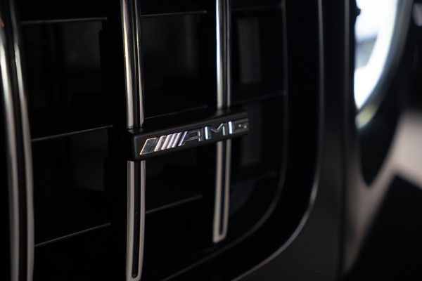 Mercedes-Benz G-Klasse 63 Navi Burmester Leer 360 Camera PTS Massage Schuif (kantel) dak Memory seats Stoelventilatie Stoelverwarming Climate voor en achter Distronic+ Trekhaak