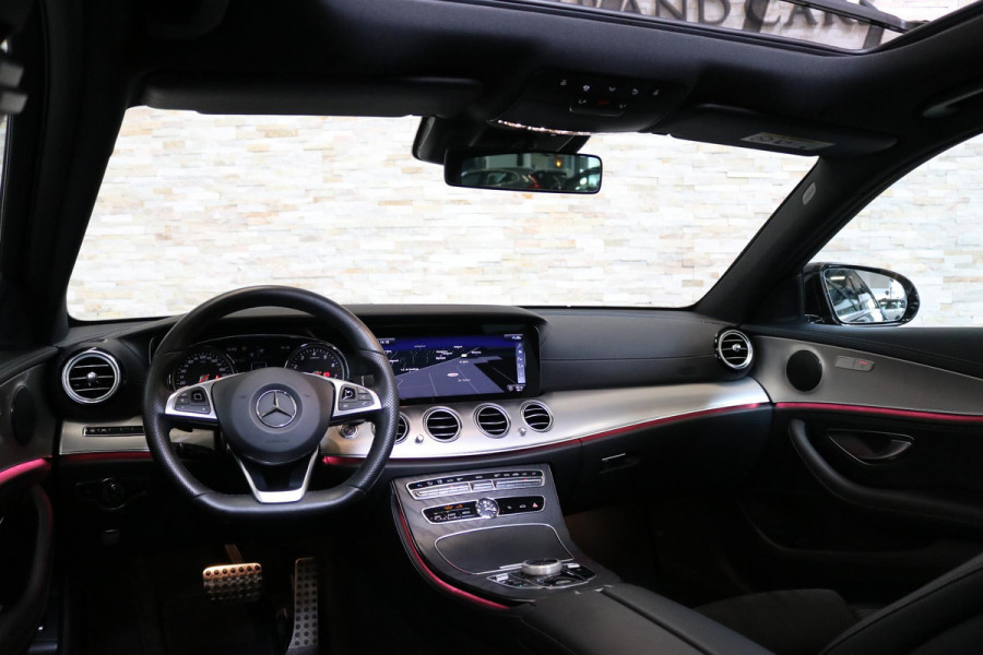 Mercedes-Benz E-Klasse 200 Business Solution AMG | PANO | SFEERVERLICHTING | LED | NL AUTO | NAP |