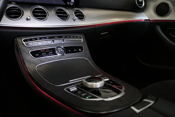 Mercedes-Benz E-Klasse 200 Business Solution AMG | PANO | SFEERVERLICHTING | LED | NL AUTO | NAP |