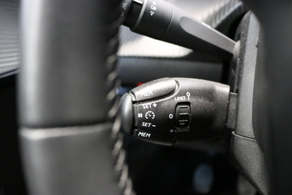 Peugeot 208 1.2 PureTech Active Pack | NAVI | CARPLAY | NL AUTO | NAP |