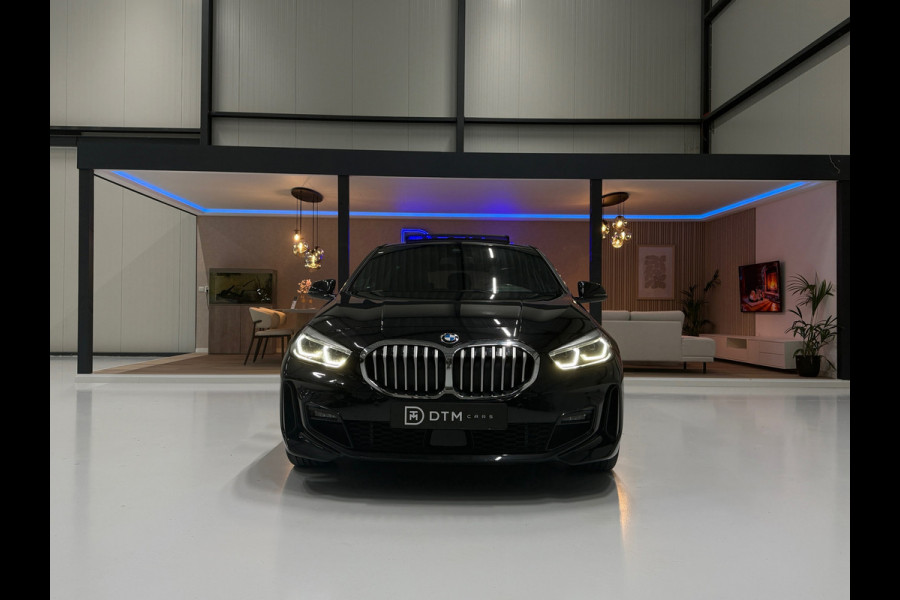 BMW 1-serie 118i High Exec M Sport Pano Led Acc Camera Navi Carplay Leder Stoel&stuurverw.