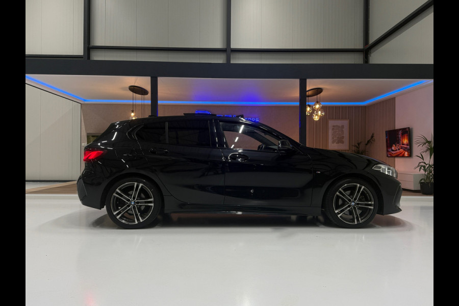 BMW 1-serie 118i High Exec M Sport Pano Led Acc Camera Navi Carplay Leder Stoel&stuurverw.