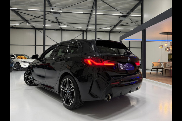 BMW 1-serie 118i High Exec M Sport Pano Led Acc Camera Navi Carplay Leder Stoel&stuurverw.