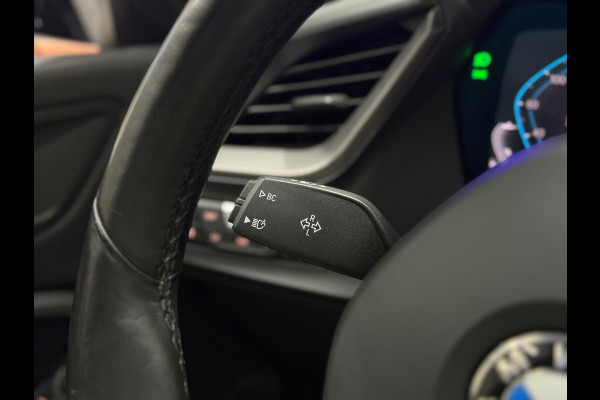 BMW 1-serie 118i High Exec M Sport Pano Led Acc Camera Navi Carplay Leder Stoel&stuurverw.