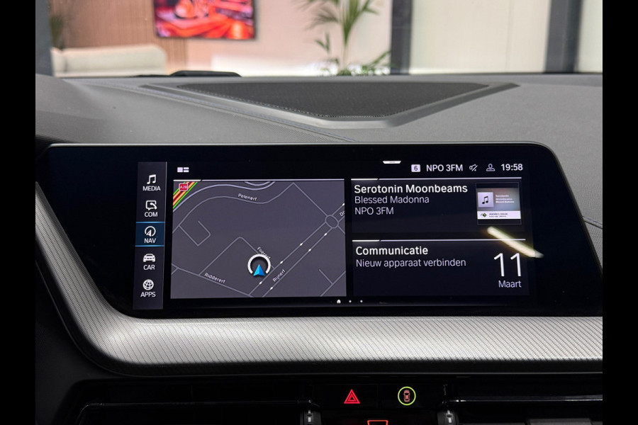 BMW 1-serie 118i High Exec M Sport Pano Led Acc Camera Navi Carplay Leder Stoel&stuurverw.