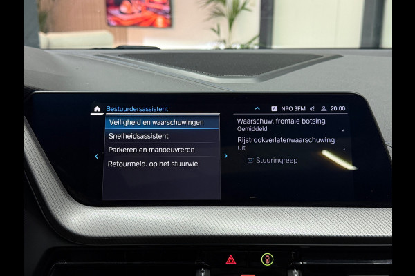 BMW 1-serie 118i High Exec M Sport Pano Led Acc Camera Navi Carplay Leder Stoel&stuurverw.