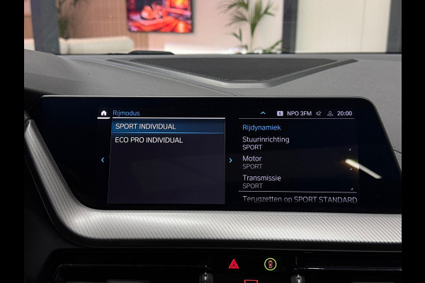 BMW 1-serie 118i High Exec M Sport Pano Led Acc Camera Navi Carplay Leder Stoel&stuurverw.
