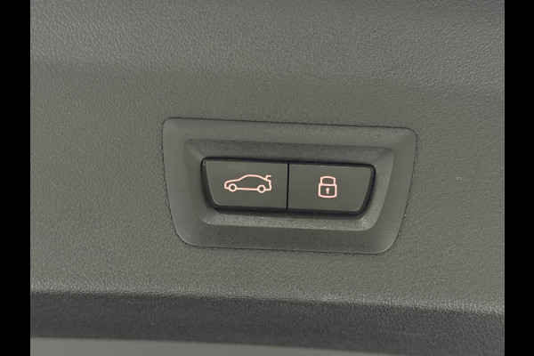 BMW 1-serie 118i High Exec M Sport Pano Led Acc Camera Navi Carplay Leder Stoel&stuurverw.