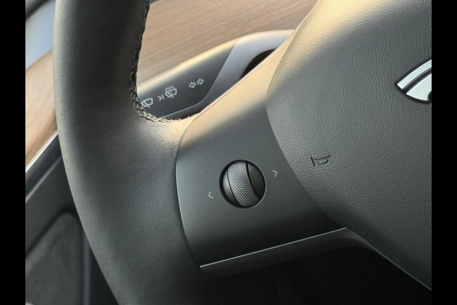 Tesla Model 3 Standard RWD Plus, autopilot, full self -driving, panoramadak, leder