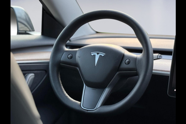 Tesla Model 3 Standard RWD Plus, autopilot, full self -driving, panoramadak, leder