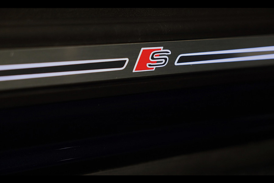 Audi Q5 55 TFSI e Quattro SQ5 Look / Massage / Acc / 360 Camera / Navi / Lane Assist / Virtual Cockpit / Open Pano / Led / 22 Inch