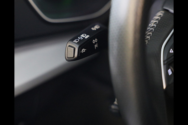 Audi Q5 55 TFSI e Quattro SQ5 Look / Massage / Acc / 360 Camera / Navi / Lane Assist / Virtual Cockpit / Open Pano / Led / 22 Inch