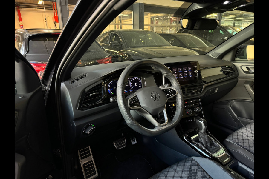 Volkswagen T-Roc 1.5 TSI R-Line Keyless|Camera|IQ|ACC|CarPlay