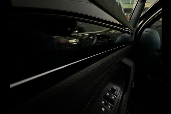 Volkswagen T-Roc 1.5 TSI R-Line Keyless|Camera|IQ|ACC|CarPlay