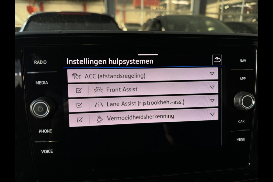 Volkswagen T-Roc 1.5 TSI R-Line Keyless|Camera|IQ|ACC|CarPlay