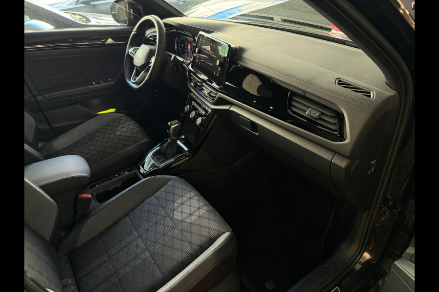 Volkswagen T-Roc 1.5 TSI R-Line Keyless|Camera|IQ|ACC|CarPlay
