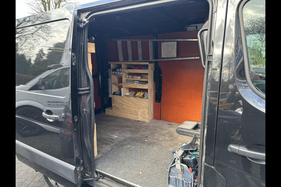 Renault Master T35 2.3 dCi 135 L1H1