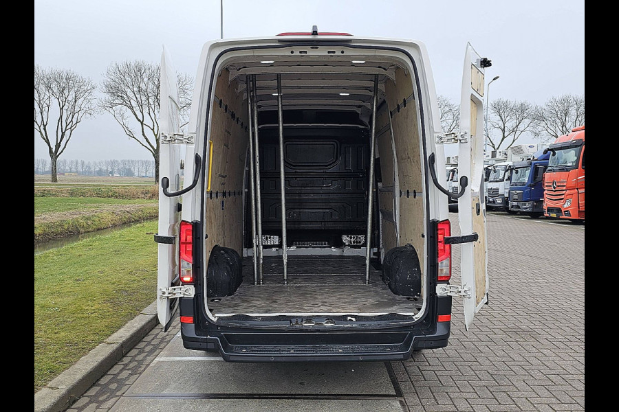 Volkswagen Crafter 35 2.0 TDI L3H3 App-Connect Camera 270Gr-Deuren LED Euro6 Airco 177Pk!