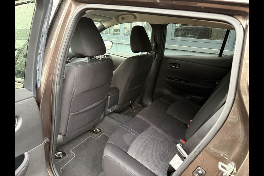 Nissan Leaf e+ N-Connecta 62 kWh 360CAMERA/KEYLESS/DODEHOEK/CARPLAY/WINTERPACK