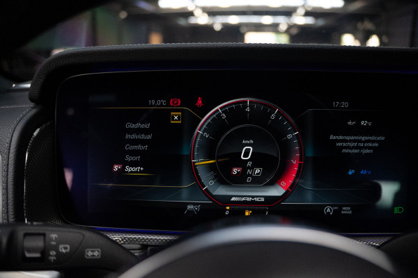 Mercedes-Benz G-Klasse 63 Navi Burmester Leer 360 Camera PTS Open dak Massage Distronic+ Memory seats Stoelventilatie Stoelverwarming Climate voor & achter Trekhaak