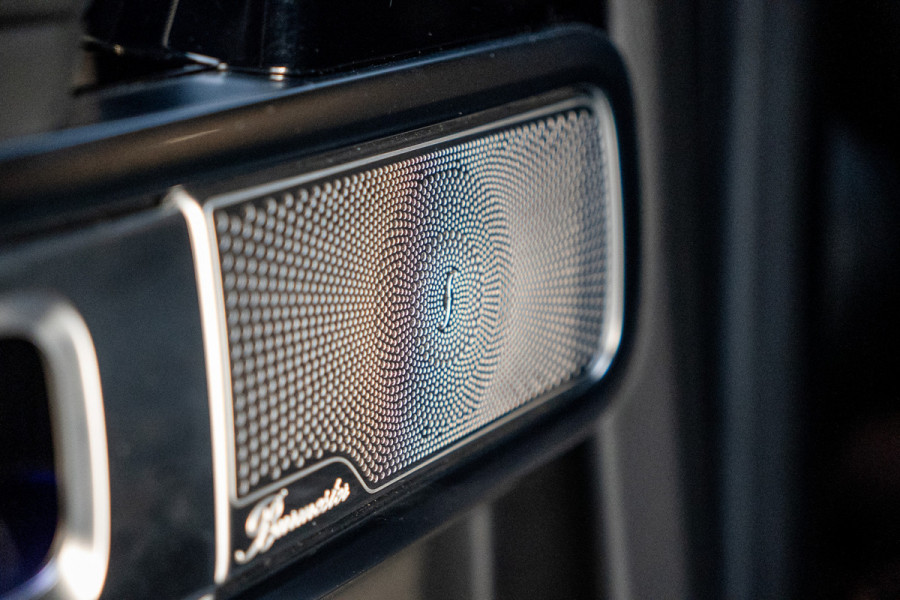 Mercedes-Benz G-Klasse 63 Navi Burmester Leer 360 Camera PTS Open dak Massage Distronic+ Memory seats Stoelventilatie Stoelverwarming Climate voor & achter Trekhaak