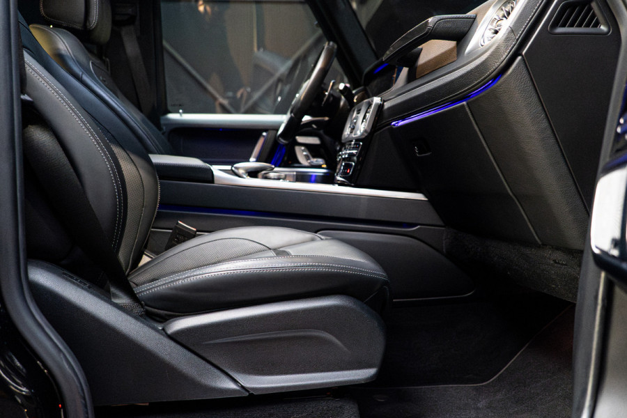 Mercedes-Benz G-Klasse 63 Navi Burmester Leer 360 Camera PTS Open dak Massage Distronic+ Memory seats Stoelventilatie Stoelverwarming Climate voor & achter Trekhaak