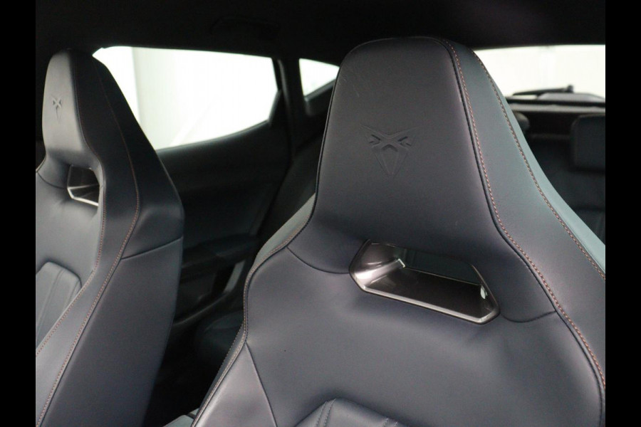 CUPRA Formentor 1.4 eHybrid VZ | 245pk | Leder | Stoelverwarming | 360 Camera | Carplay | Sfeerverlichting | Navigatie | Adaptive cruise | Memory | Keyless | Full LED | PHEV | Plug In