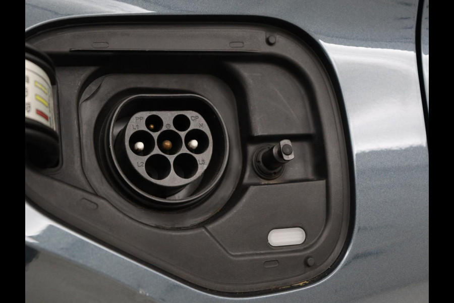 CUPRA Formentor 1.4 eHybrid VZ | 245pk | Leder | Stoelverwarming | 360 Camera | Carplay | Sfeerverlichting | Navigatie | Adaptive cruise | Memory | Keyless | Full LED | PHEV | Plug In