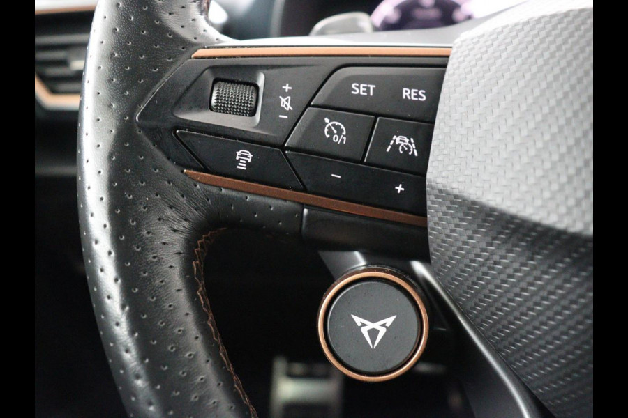 CUPRA Formentor 1.4 eHybrid VZ | 245pk | Leder | Stoelverwarming | 360 Camera | Carplay | Sfeerverlichting | Navigatie | Adaptive cruise | Memory | Keyless | Full LED | PHEV | Plug In