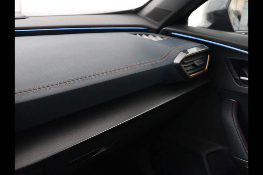 CUPRA Formentor 1.4 eHybrid VZ | 245pk | Leder | Stoelverwarming | 360 Camera | Carplay | Sfeerverlichting | Navigatie | Adaptive cruise | Memory | Keyless | Full LED | PHEV | Plug In