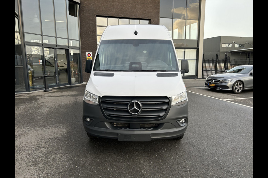 Mercedes-Benz Sprinter 317 CDI L2 H2 Pro Facelift / MBUX / Navigatie / Camera / Cruise control / Airco / 270 Graden achterdeuren