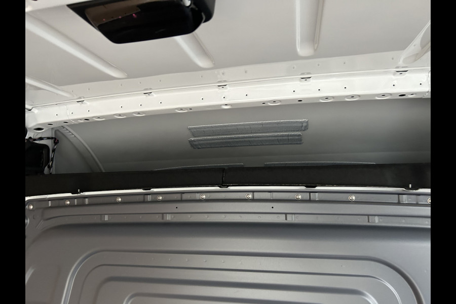 Mercedes-Benz Sprinter 317 CDI L2 H2 Pro Facelift / MBUX / Navigatie / Camera / Cruise control / Airco / 270 Graden achterdeuren